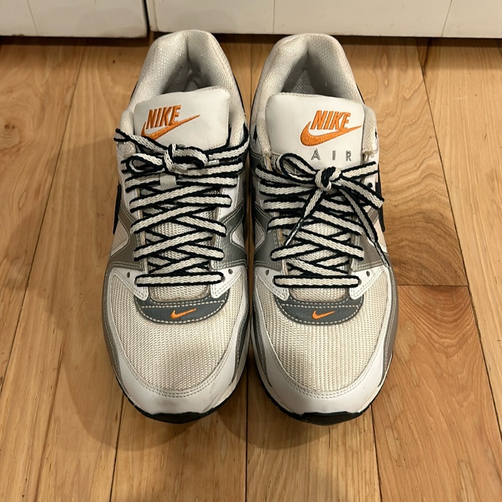 Men’s Nike Air sneakers size 8.5